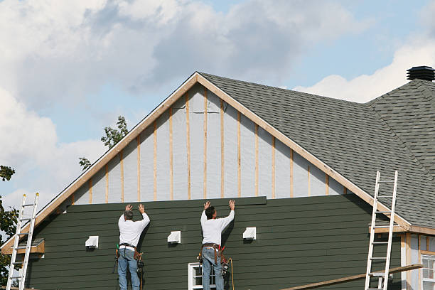 Professional Emergency Siding Repair technician working in Morrow, GA